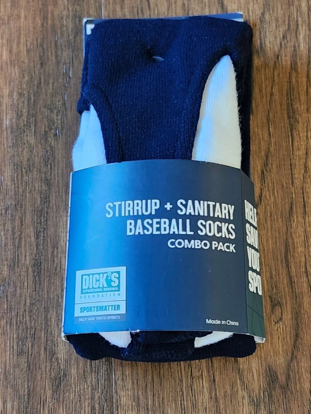 DSG Baseball Stirrup + Sanitary Socks Combo Pack – Size M – New
